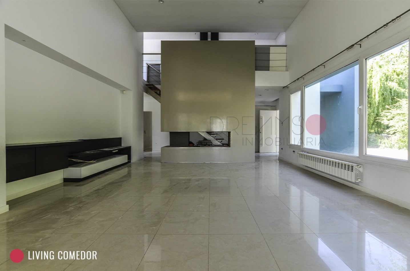 CASA NIVEL GERENCIAL EN VENTA - Bo COMAHUE GOLF CLUB