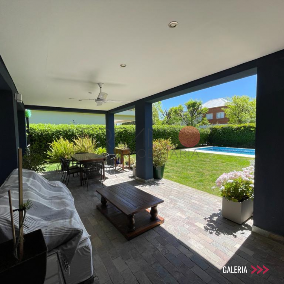 VENTA CASA 3 HABITACIONES B° VILLA LUISA
